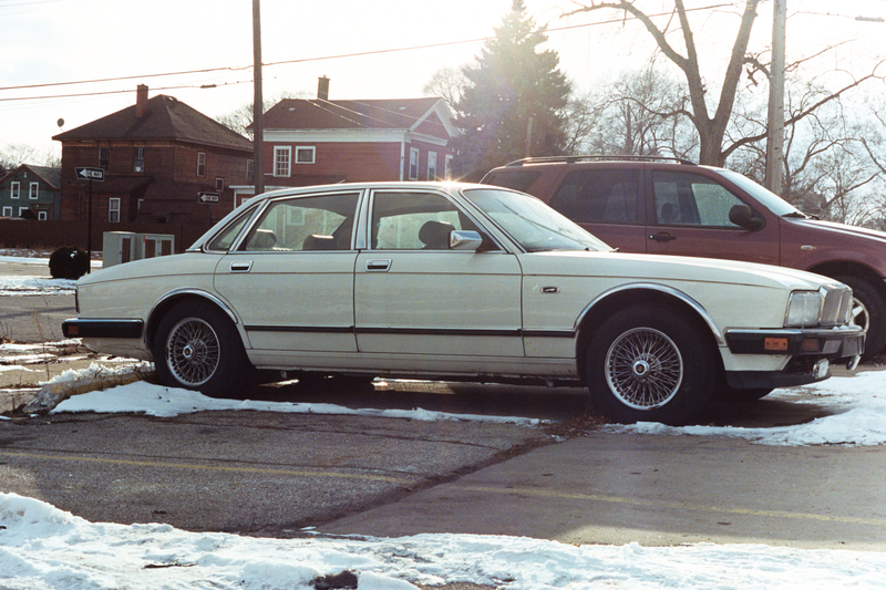 Illustration for article titled Cars and stuff